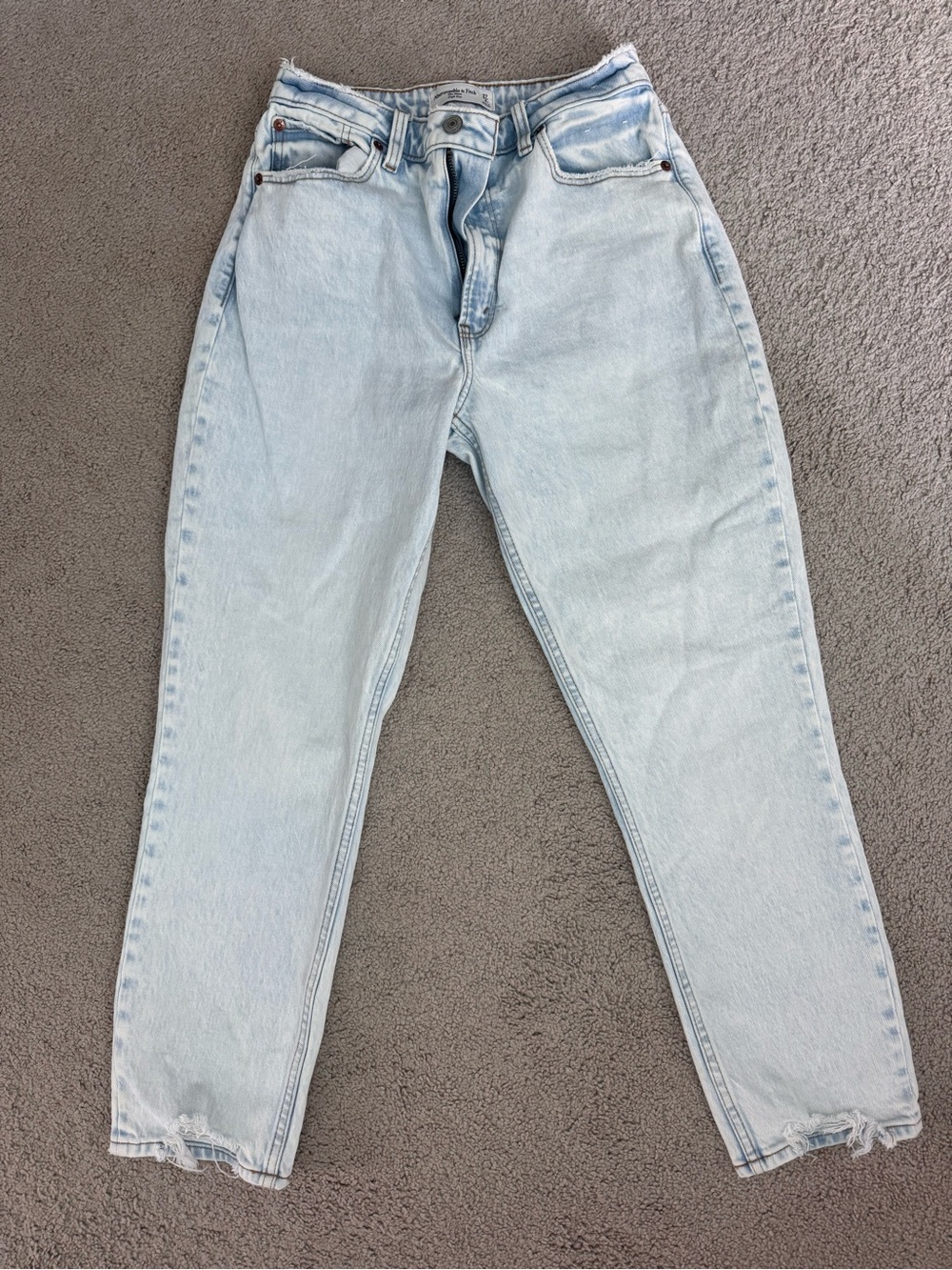 Abercrombie & Fitch Light Wash High Rise Women’s Jeans